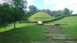 奈良・飛鳥、高松塚古墳