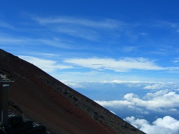 富士登山・火口周り=お鉢巡り